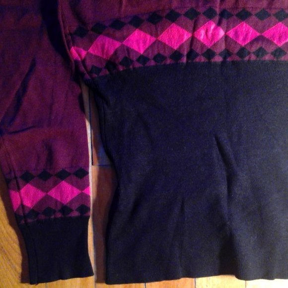 Crew neck S - NWOT - Picture 5 of 6
